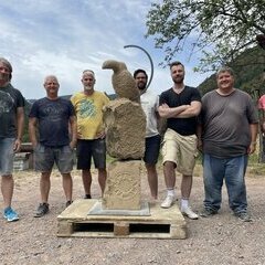 Das Team mit der fertigen Arbeit