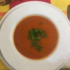 Sonntag Mittag Tomatensuppe