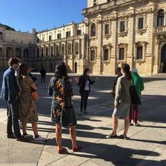 Start der Führung auf dem großen Domplatz - das Herzstück von Lecce.