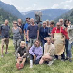 Die KursteilnehmerInnen von Kurs K4-26 - vom Winde fast verweht