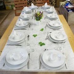 Galadinner Samstag Mittag im Atelier in Vorbereitung